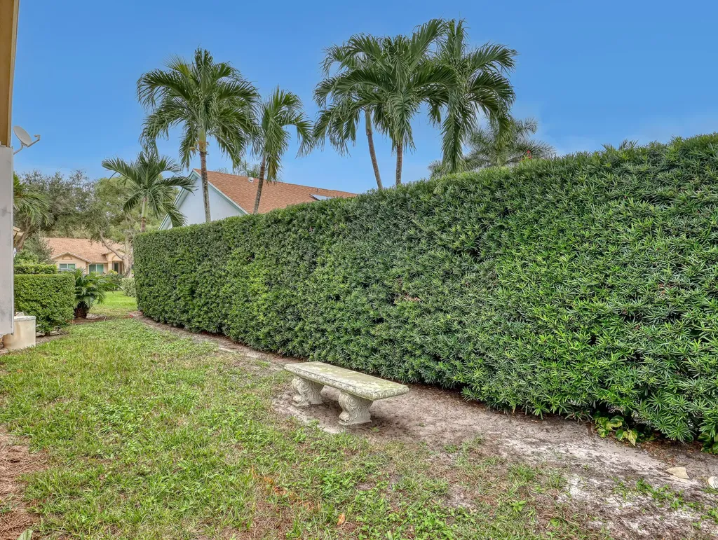 712 Golf Court Delray Beach FL 33445