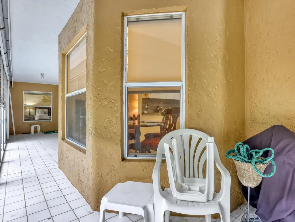 712 Golf Court Delray Beach FL 33445
