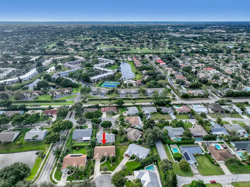 712 Golf Court Delray Beach FL 33445
