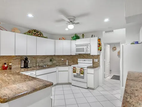 712 Golf Court Delray Beach FL 33445