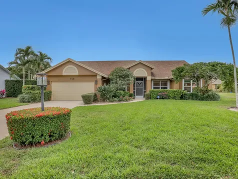 712 Golf Court Delray Beach FL 33445