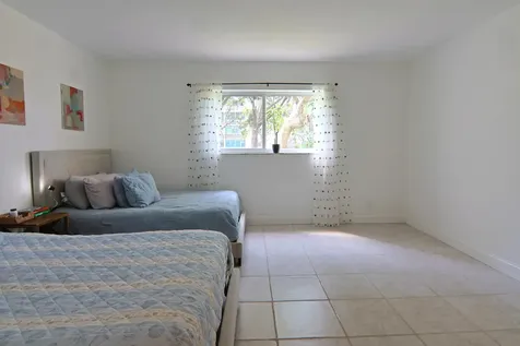1000 NE 12th Avenue Hallandale Beach FL 33009