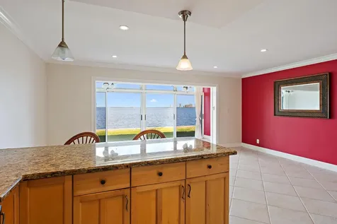400 Wilma Circle Riviera Beach FL 33404