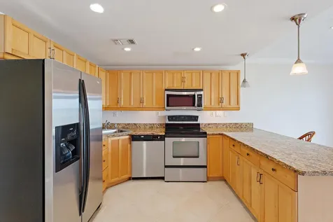 400 Wilma Circle Riviera Beach FL 33404