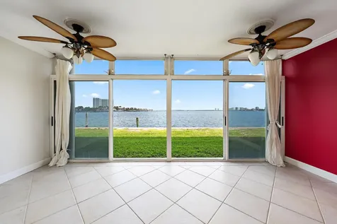 400 Wilma Circle Riviera Beach FL 33404