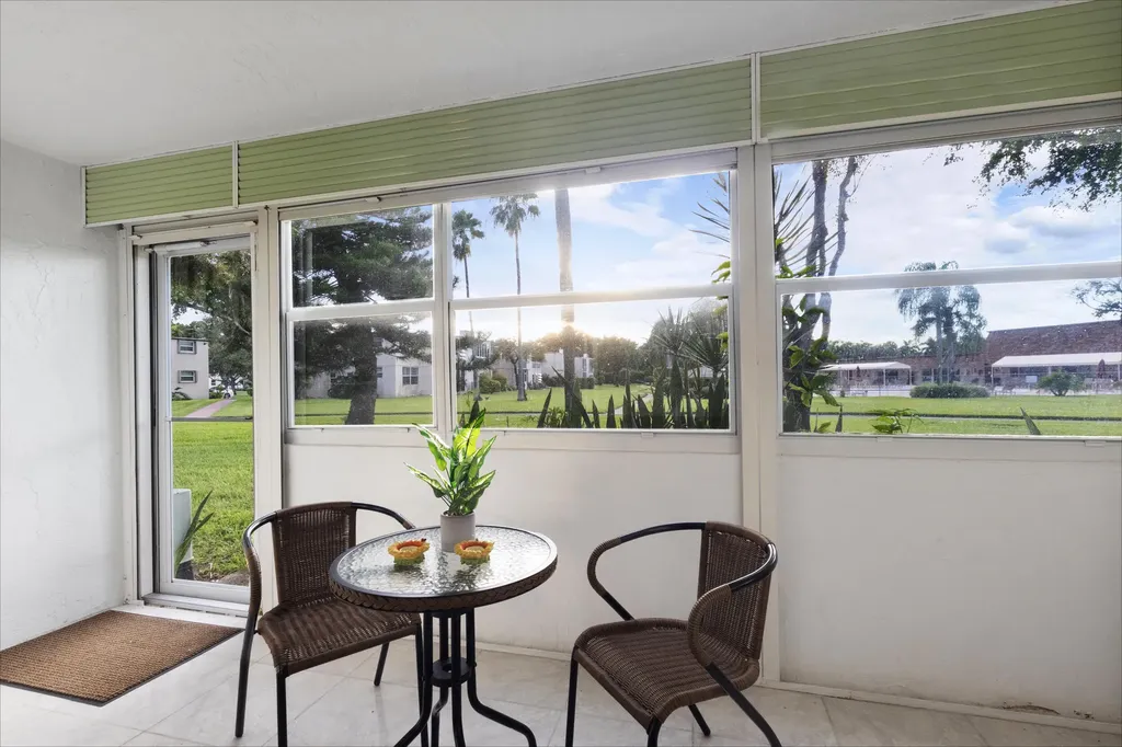 20 Abbey Lane Delray Beach FL 33446