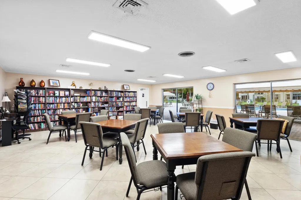 20 Abbey Lane Delray Beach FL 33446