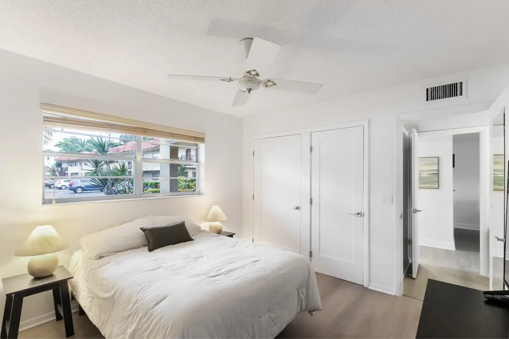 20 Abbey Lane Delray Beach FL 33446