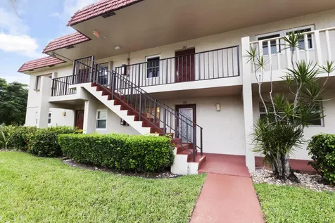 20 Abbey Lane Delray Beach FL 33446