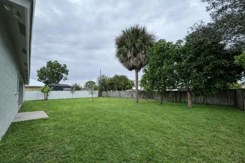 655 SW Seagull Terrace Port St Lucie FL 34953