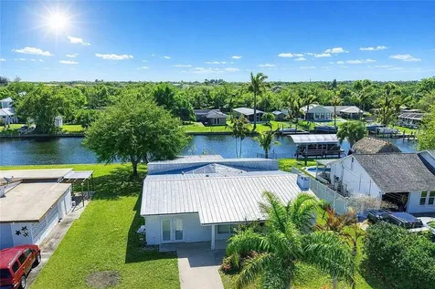 241 14th Place Vero Beach FL 32960