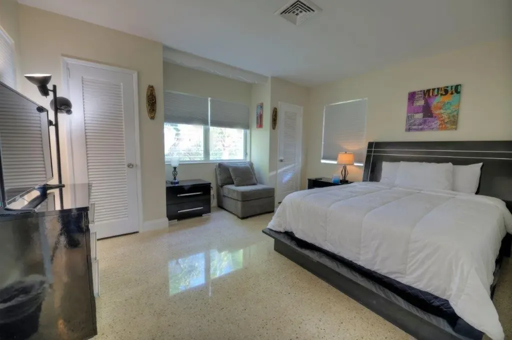 3201 NE 23rd Street Fort Lauderdale FL 33305