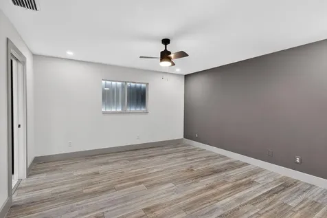 610 SE 21st Lane Cape Coral FL 33990