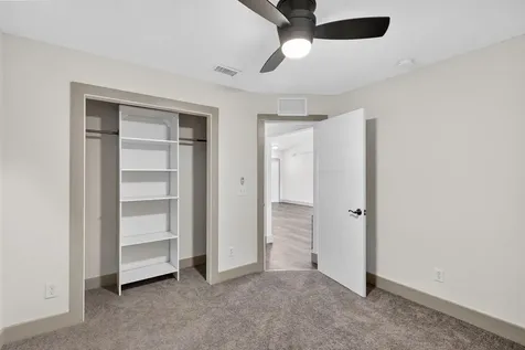 610 SE 21st Lane Cape Coral FL 33990