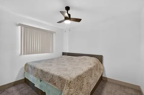 610 SE 21st Lane Cape Coral FL 33990