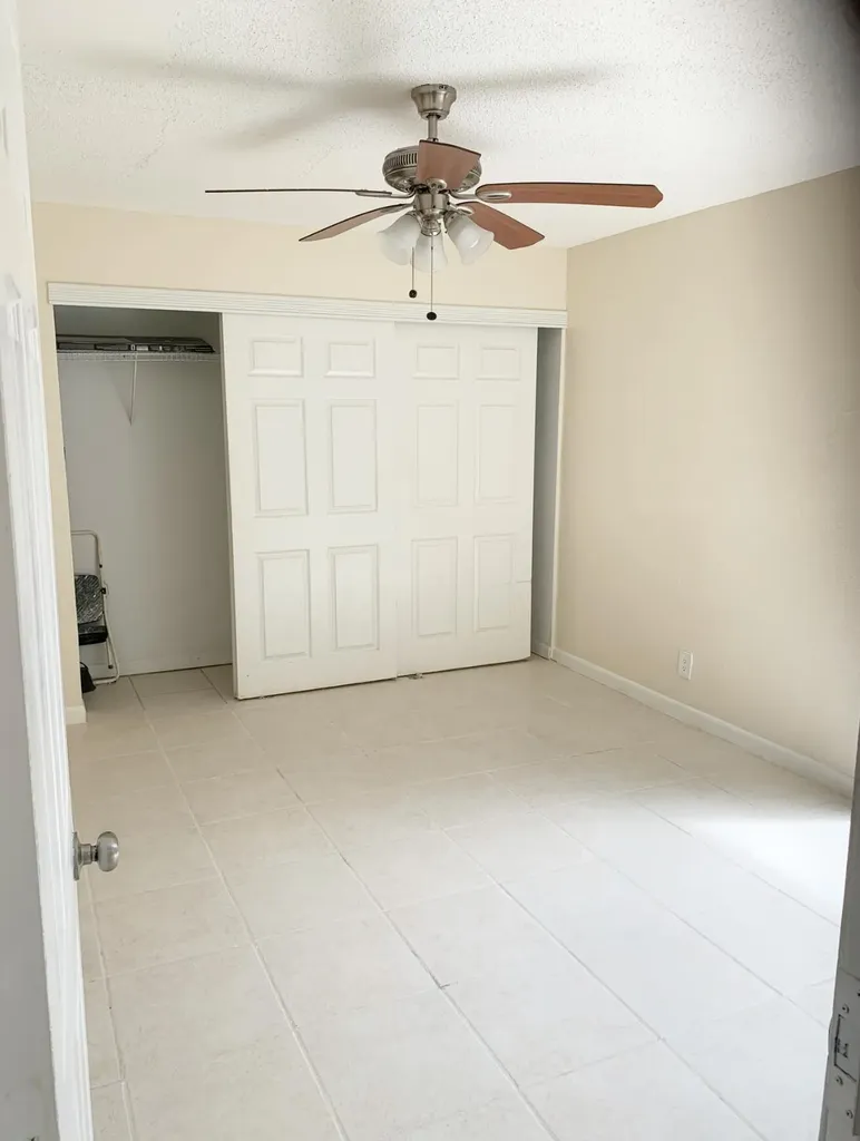 13 Crossings Circle Boynton Beach FL 33435
