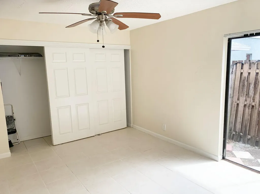 13 Crossings Circle Boynton Beach FL 33435