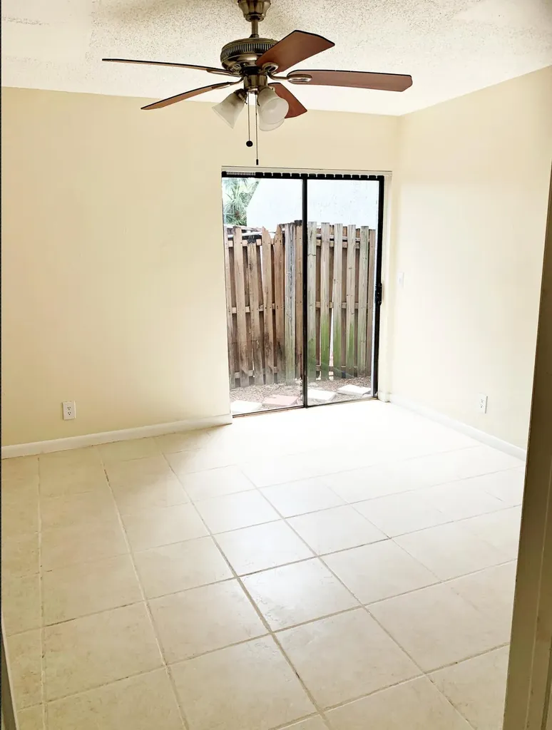 13 Crossings Circle Boynton Beach FL 33435