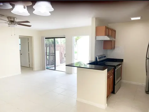 13 Crossings Circle Boynton Beach FL 33435