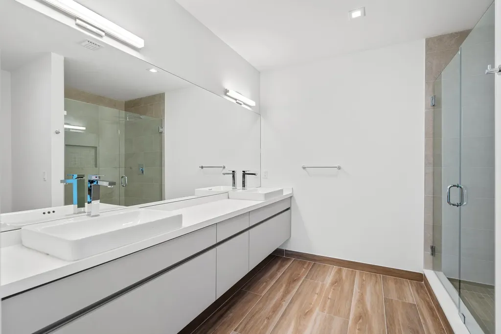 11 SE 11th Avenue Fort Lauderdale FL 33301