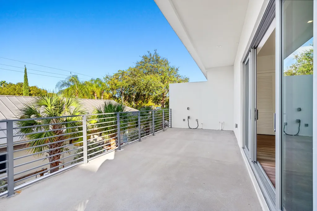 11 SE 11th Avenue Fort Lauderdale FL 33301