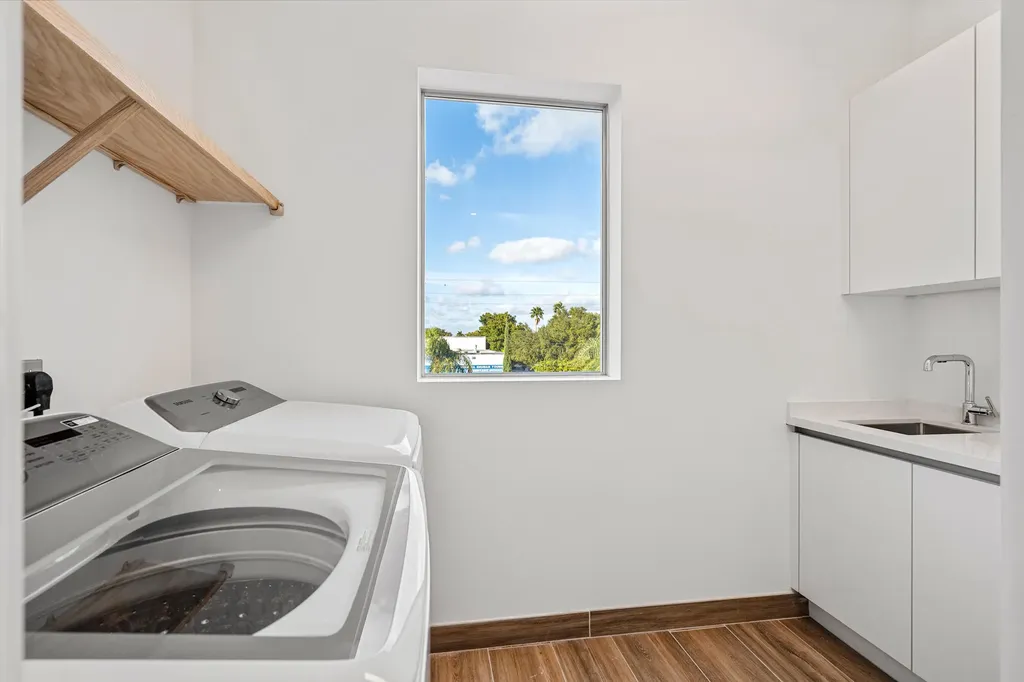 11 SE 11th Avenue Fort Lauderdale FL 33301