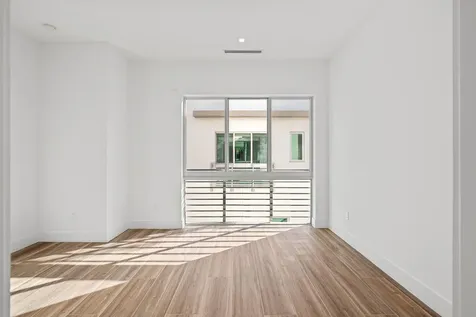 11 SE 11th Avenue Fort Lauderdale FL 33301