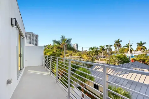 11 SE 11th Avenue Fort Lauderdale FL 33301