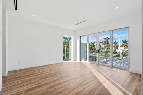 11 SE 11th Avenue Fort Lauderdale FL 33301