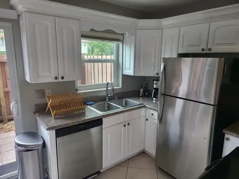32 NE 20th Court Wilton Manors FL 33305