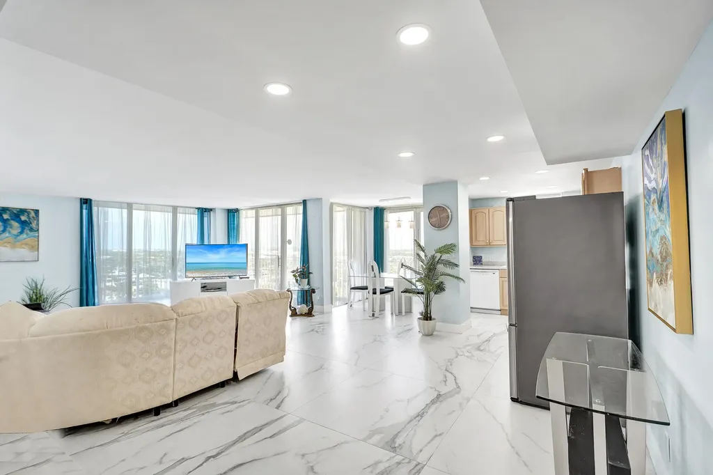 1010 S Ocean Boulevard Pompano Beach FL 33062