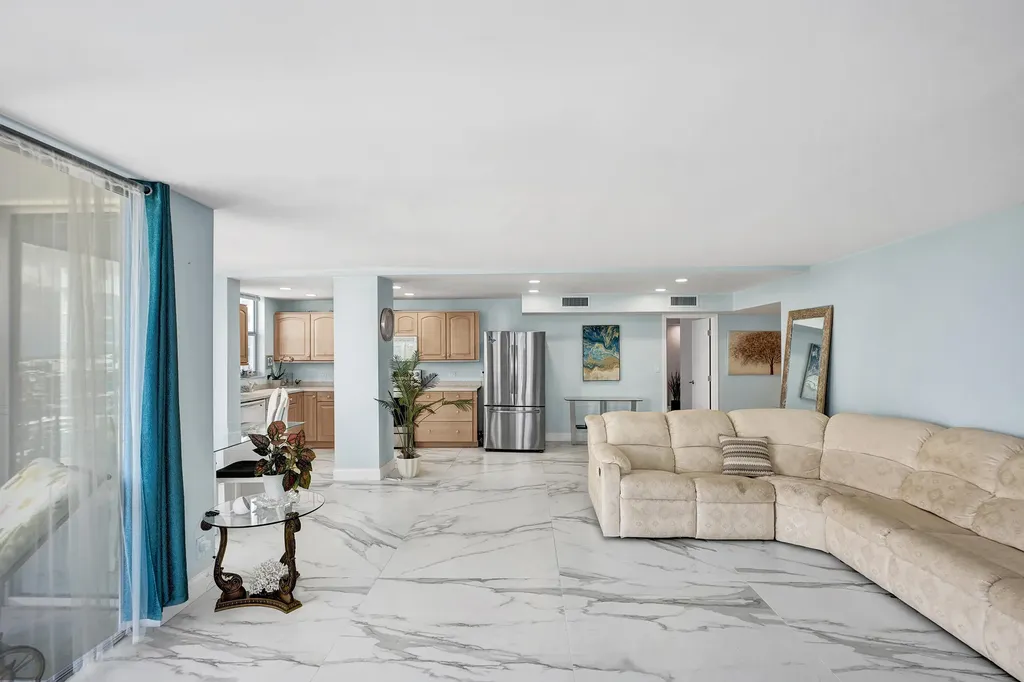 1010 S Ocean Boulevard Pompano Beach FL 33062