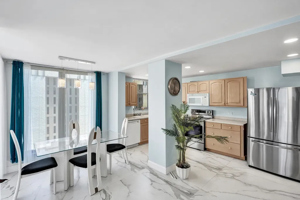 1010 S Ocean Boulevard Pompano Beach FL 33062