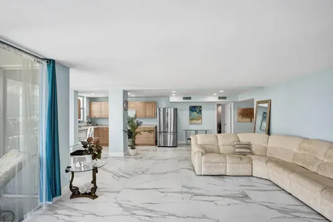 1010 S Ocean Boulevard Pompano Beach FL 33062