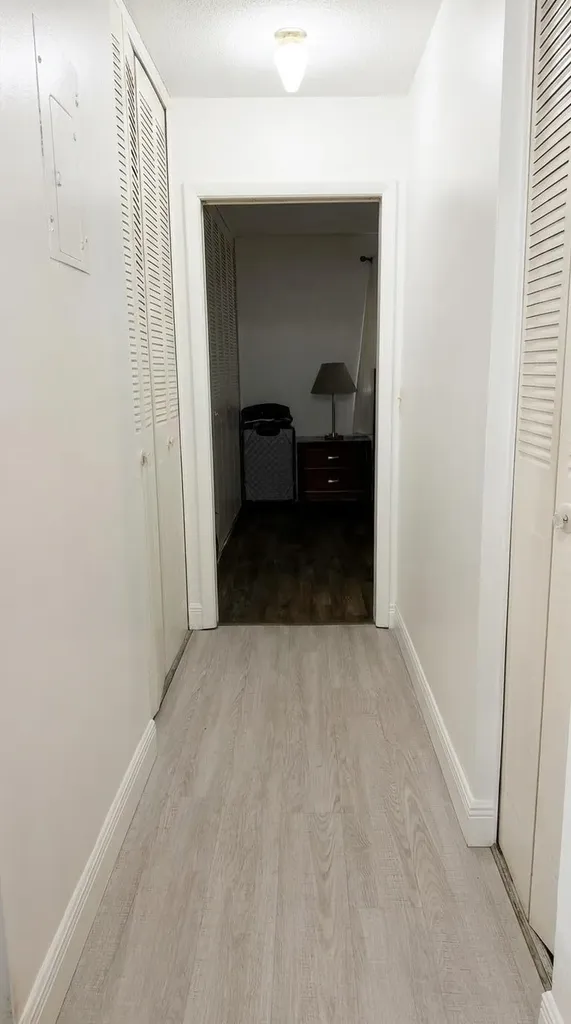 2898 Ashley Drive Drive E West Palm Beach FL 33415