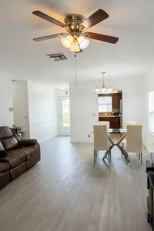 2898 Ashley Drive Drive E West Palm Beach FL 33415