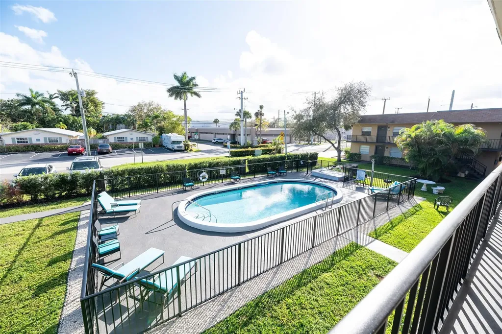 1401 NE 17th Court Fort Lauderdale FL 33305