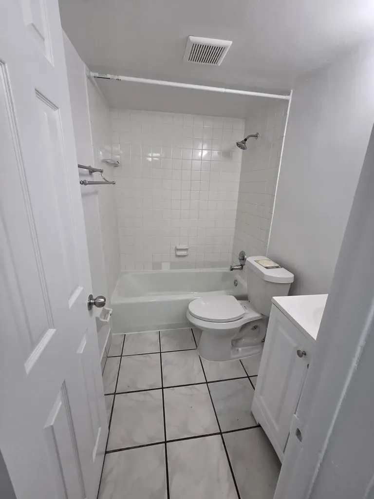 1401 NE 17th Court Fort Lauderdale FL 33305