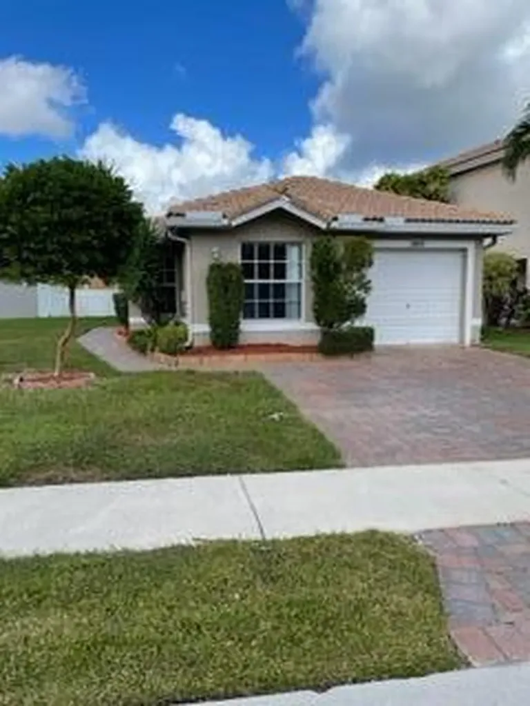 6655 Duval Avenue Royal Palm Beach FL 33411