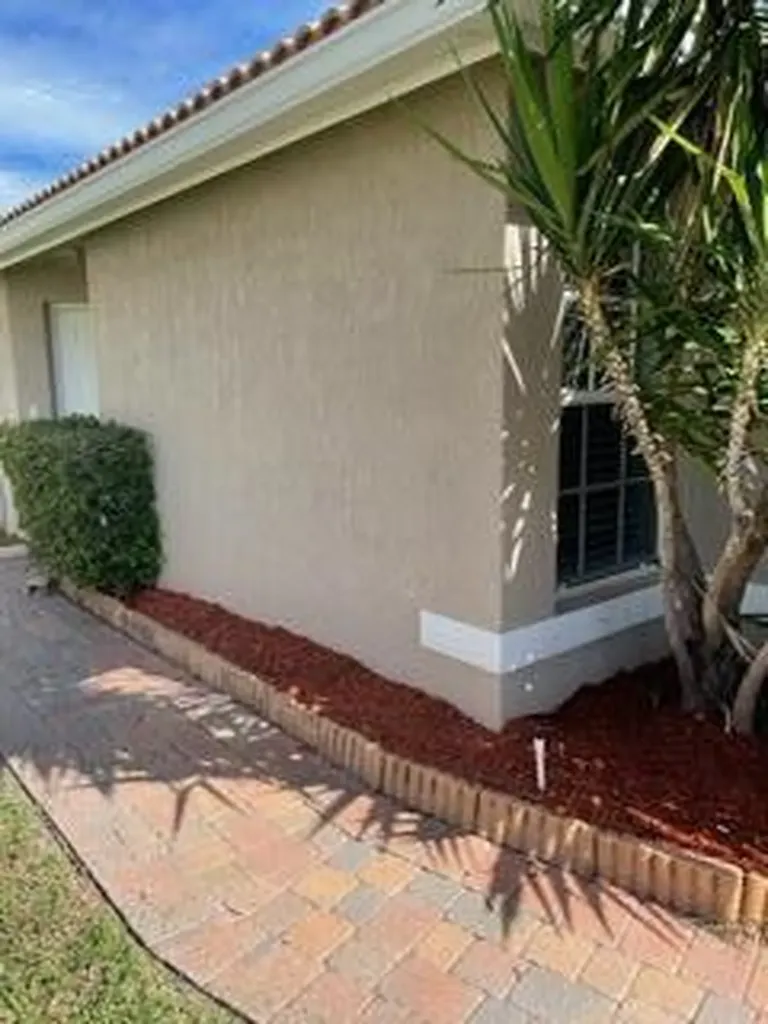 6655 Duval Avenue Royal Palm Beach FL 33411