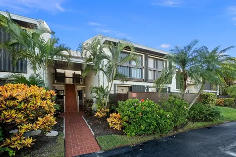 3225 S Lakeview Circle Fort Pierce FL 34949