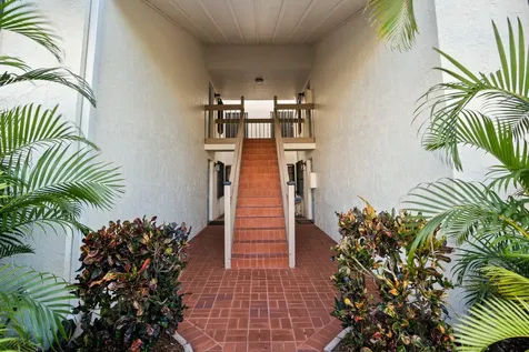 3225 S Lakeview Circle Fort Pierce FL 34949