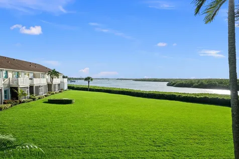 3225 S Lakeview Circle Fort Pierce FL 34949