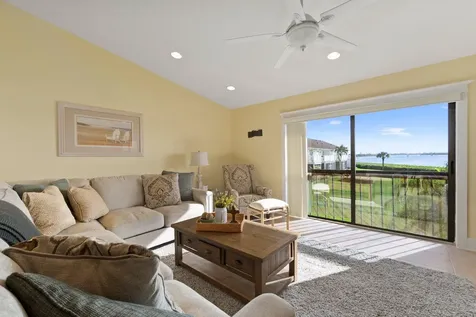 3225 S Lakeview Circle Fort Pierce FL 34949