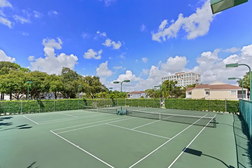 5302 Sapphire Valley Boca Raton FL 33486