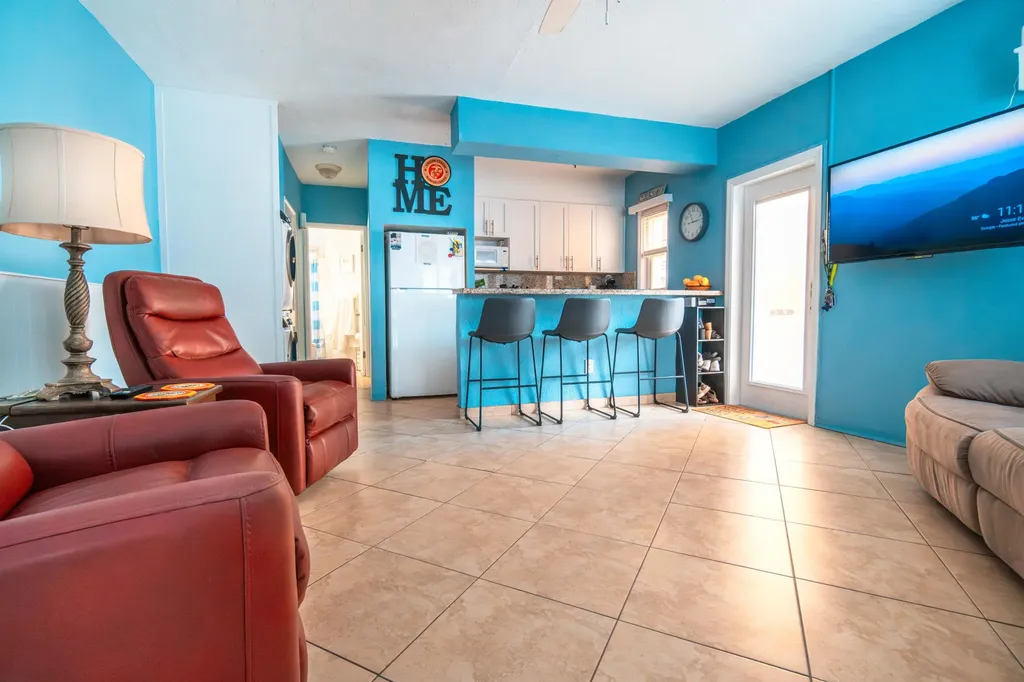 311 Connecticut Street Hollywood FL 33019
