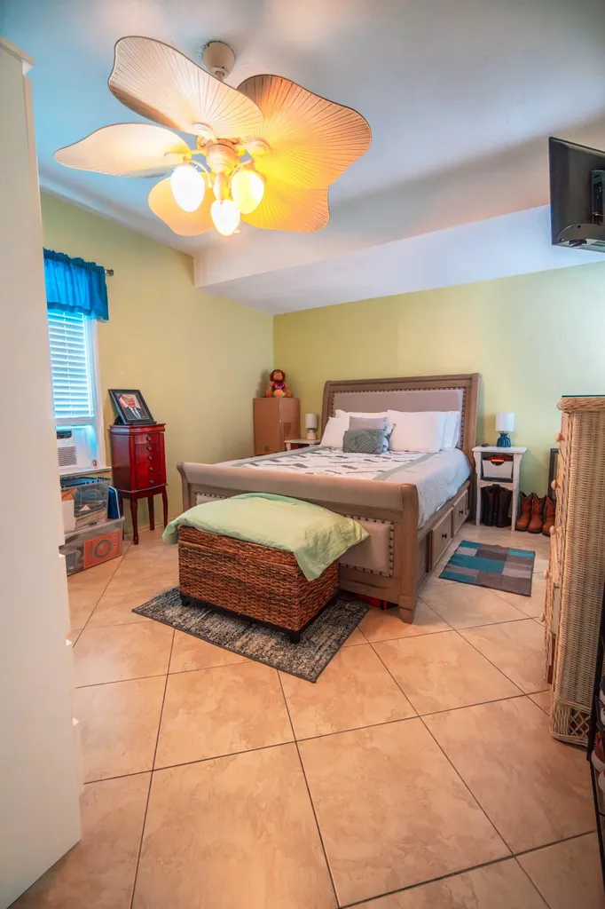 311 Connecticut Street Hollywood FL 33019