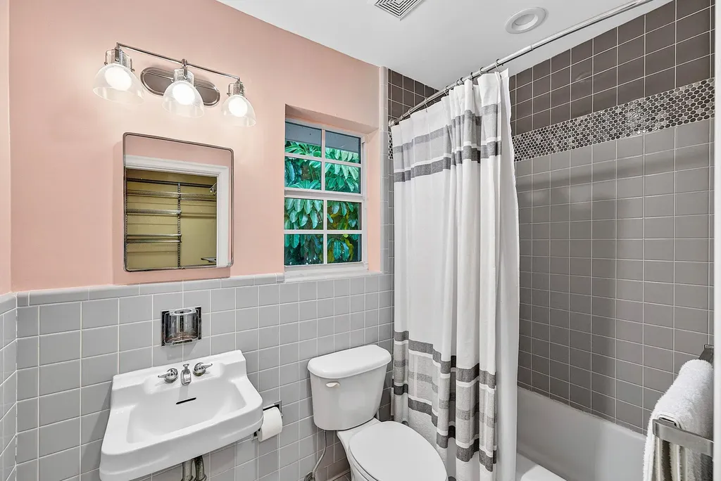 3030 N Ocean Boulevard Gulf Stream FL 33483