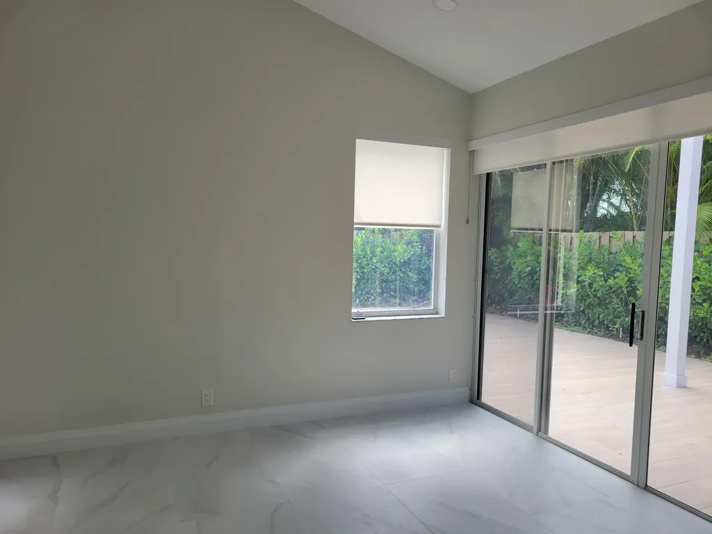 6670 NW 25th Way Boca Raton FL 33496