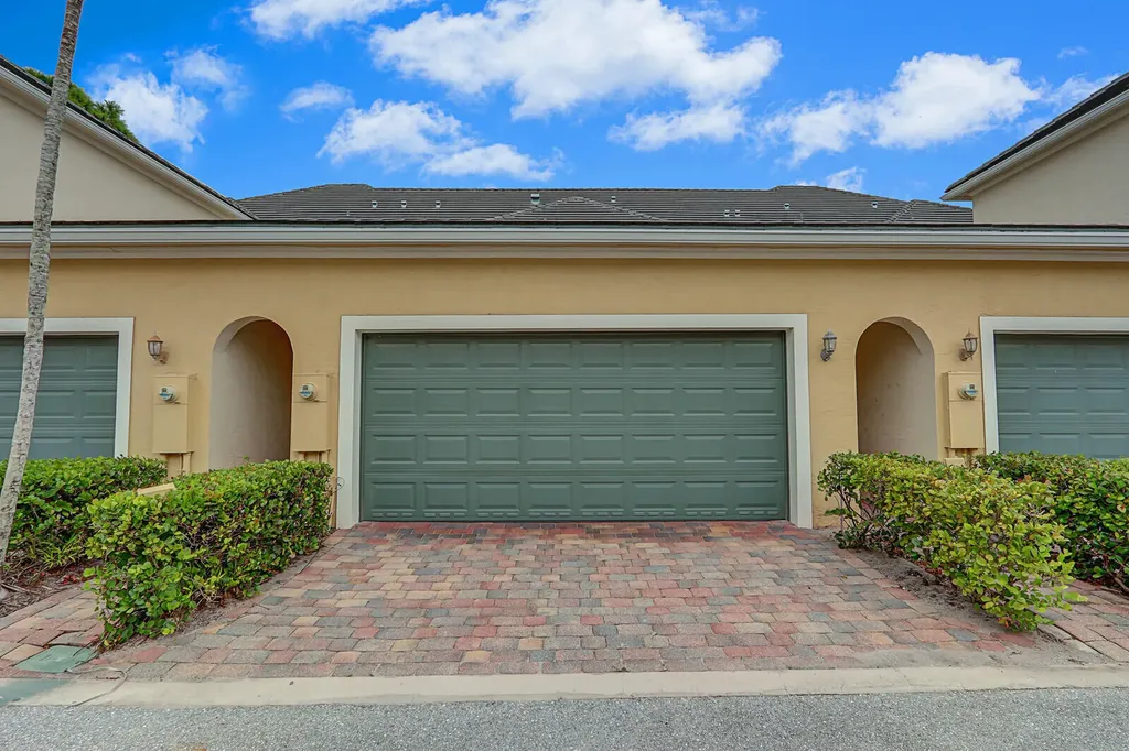 709 Dakota Drive Jupiter FL 33458